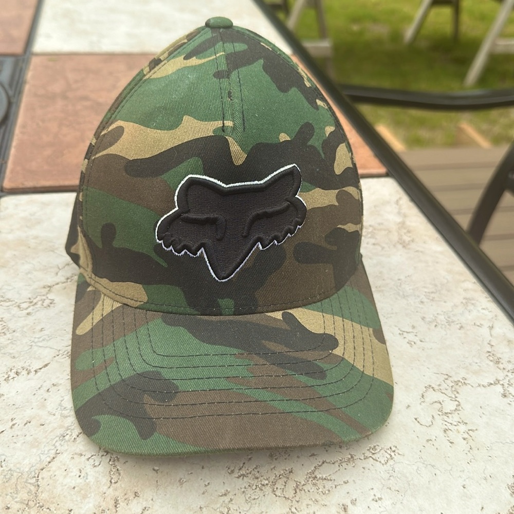 S/M Fox Flexfit